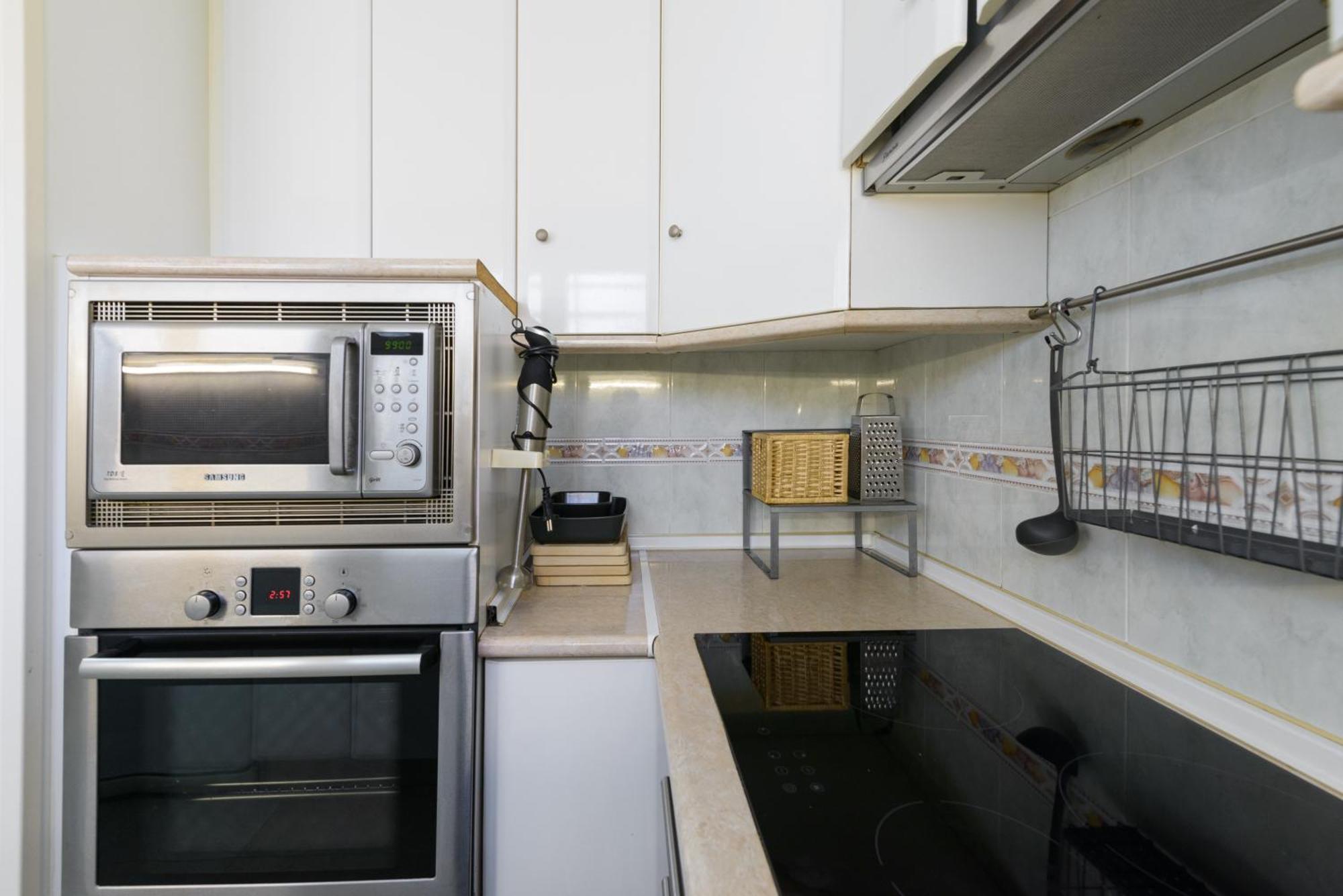 Sabadell Calle, Casa Familiar De 3 Dormitorios Con Terraza Junto Metro Fuencarral Madryt Zewnętrze zdjęcie