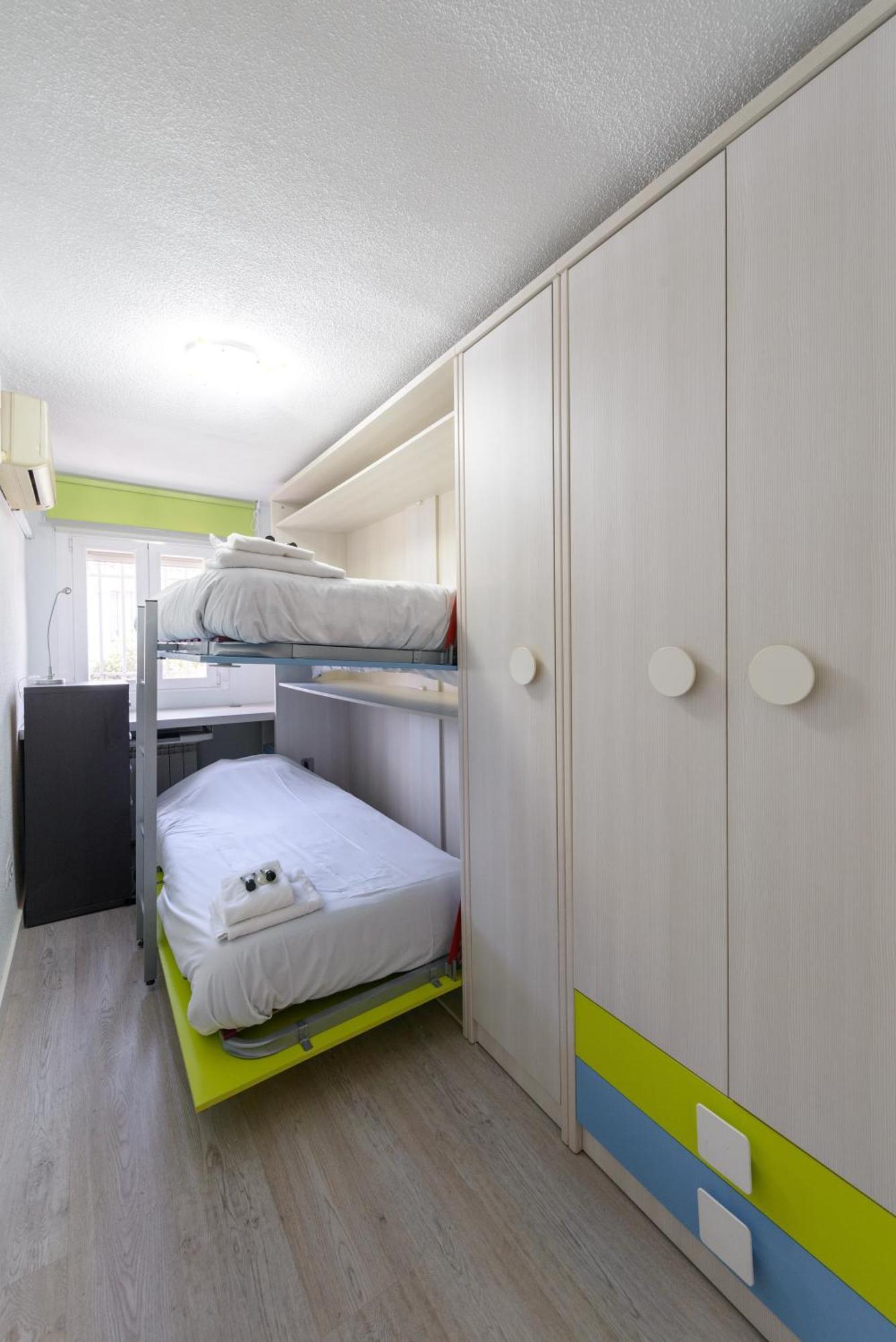 Sabadell Calle, Casa Familiar De 3 Dormitorios Con Terraza Junto Metro Fuencarral Madryt Zewnętrze zdjęcie