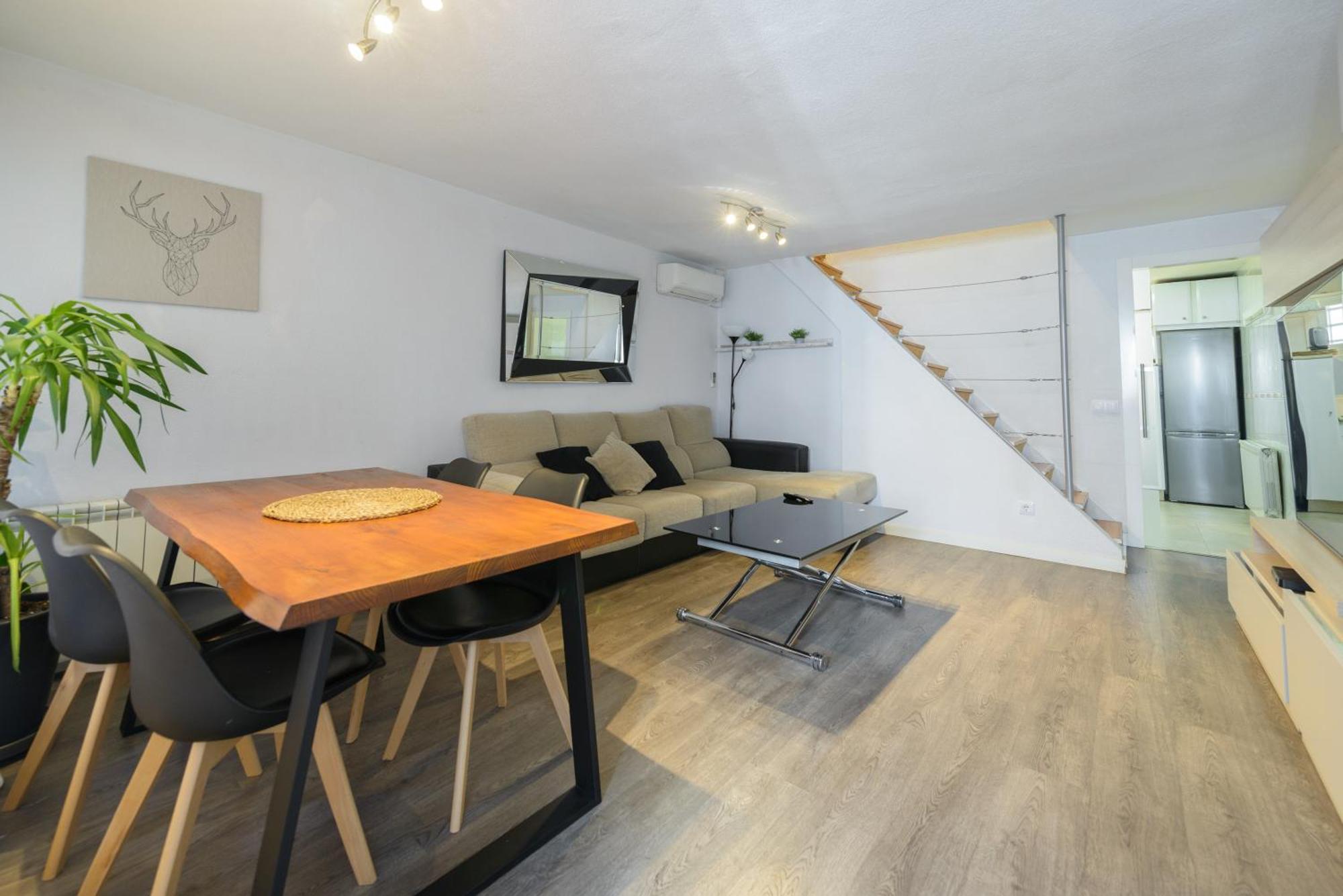 Sabadell Calle, Casa Familiar De 3 Dormitorios Con Terraza Junto Metro Fuencarral Madryt Zewnętrze zdjęcie