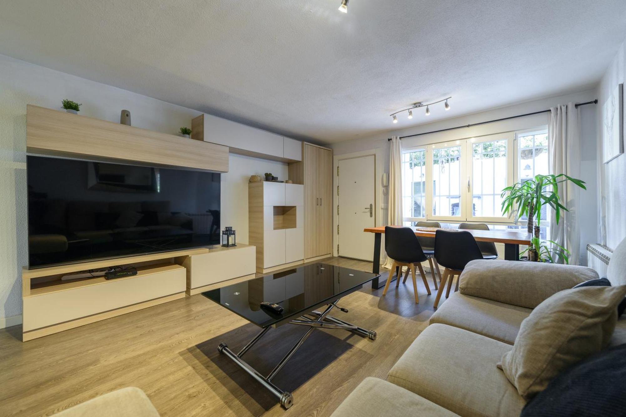 Sabadell Calle, Casa Familiar De 3 Dormitorios Con Terraza Junto Metro Fuencarral Madryt Zewnętrze zdjęcie